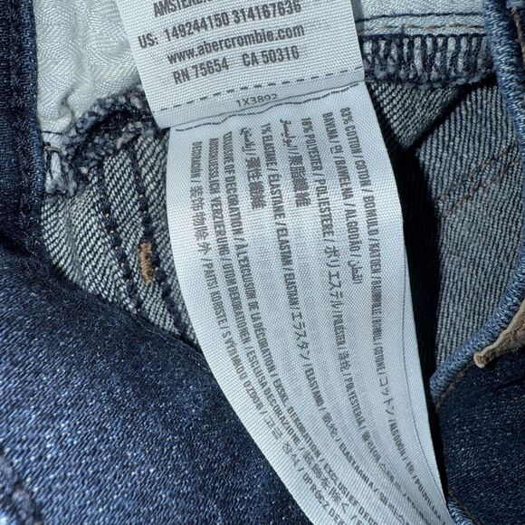 Abercrombie & Fitch Low Rise Distressed Cut Off Cuffed 2" Jean Shorts Size 26 - Picture 4 of 9